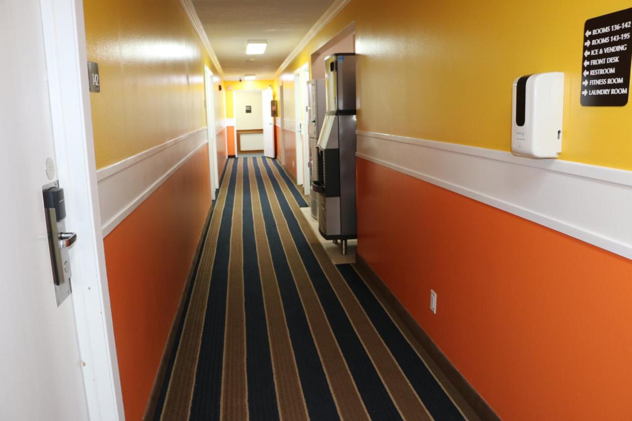 Amber Inn Le Mars Zewnętrze zdjęcie