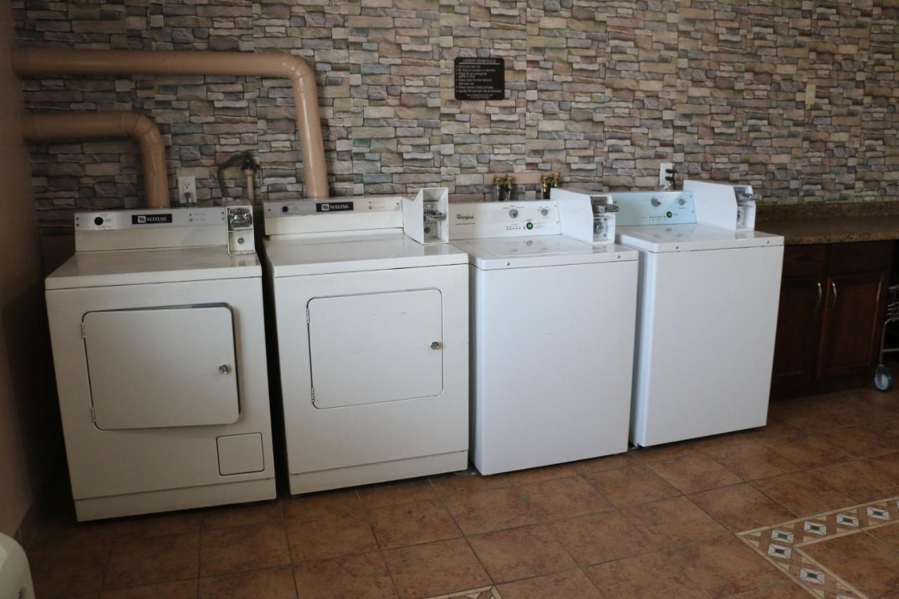 Amber Inn Le Mars Zewnętrze zdjęcie
